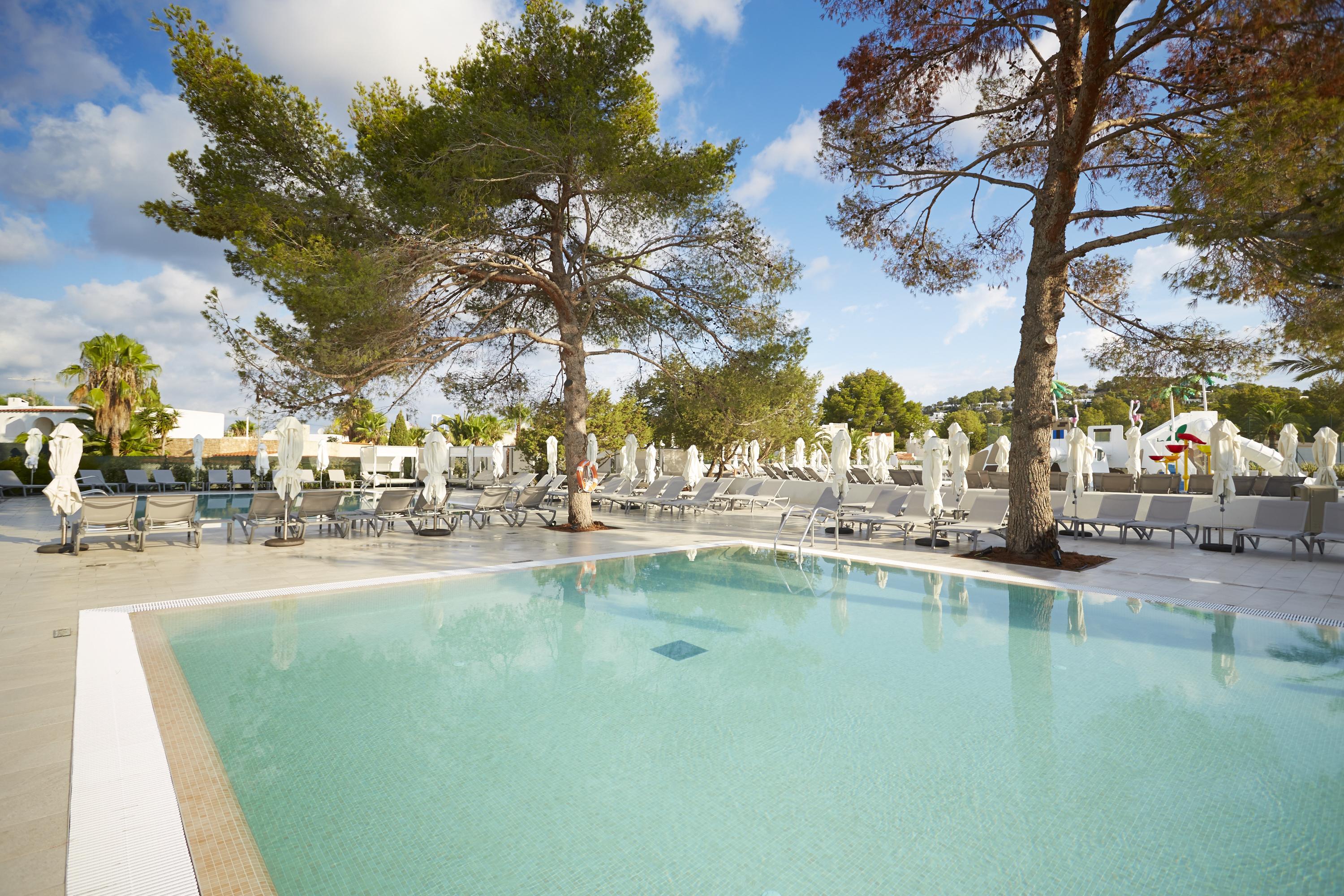 Insotel Tarida Beach Resort & Spa カラ・タリダ エクステリア 写真